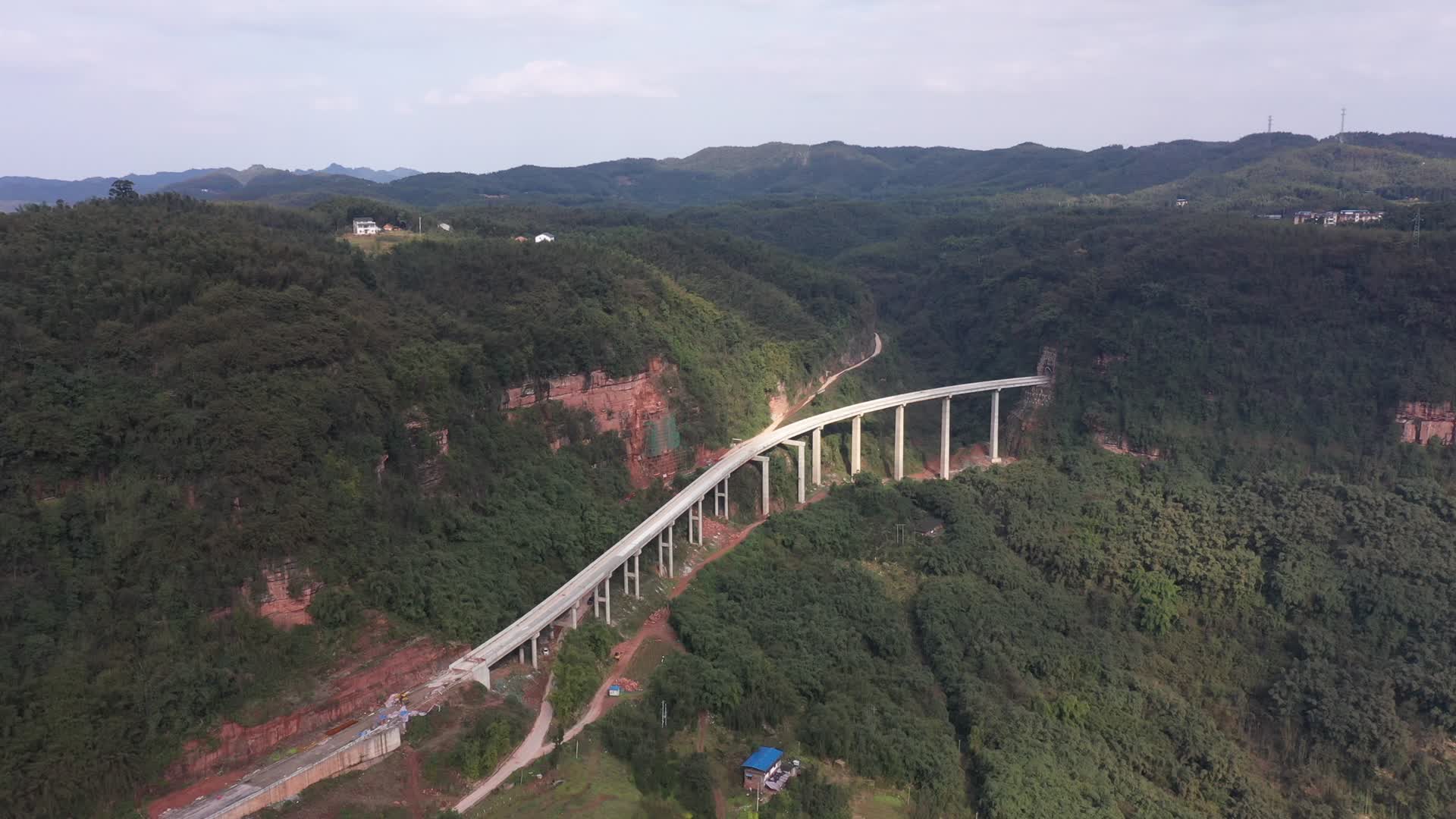 桥梁高架乡村振兴G546航拍山村乡村视频的预览图