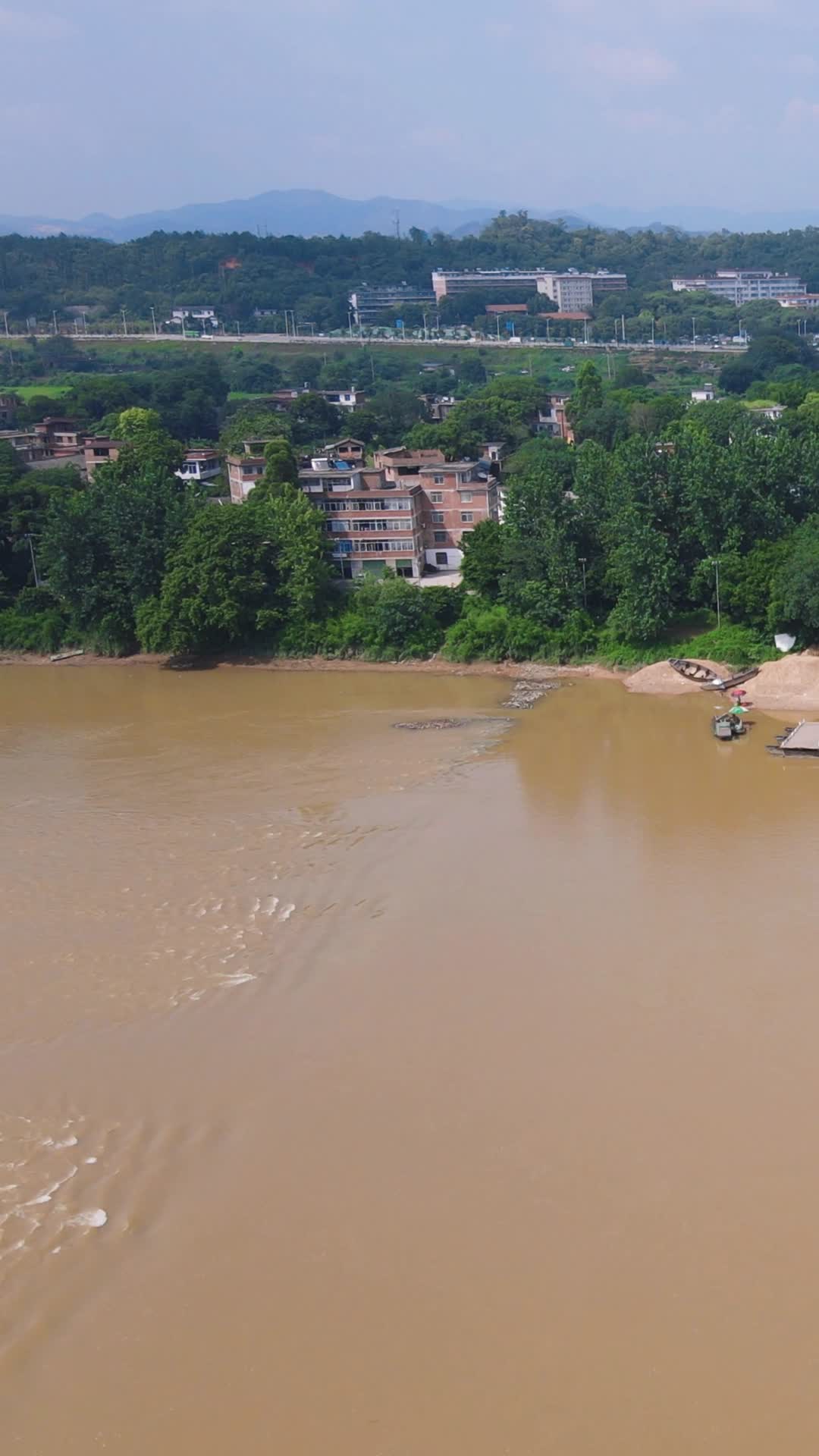 江西赣江洪水汛期航拍视频的预览图