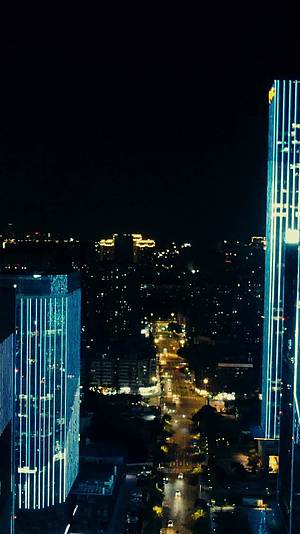 福州万达金融街夜景航拍视频的预览图
