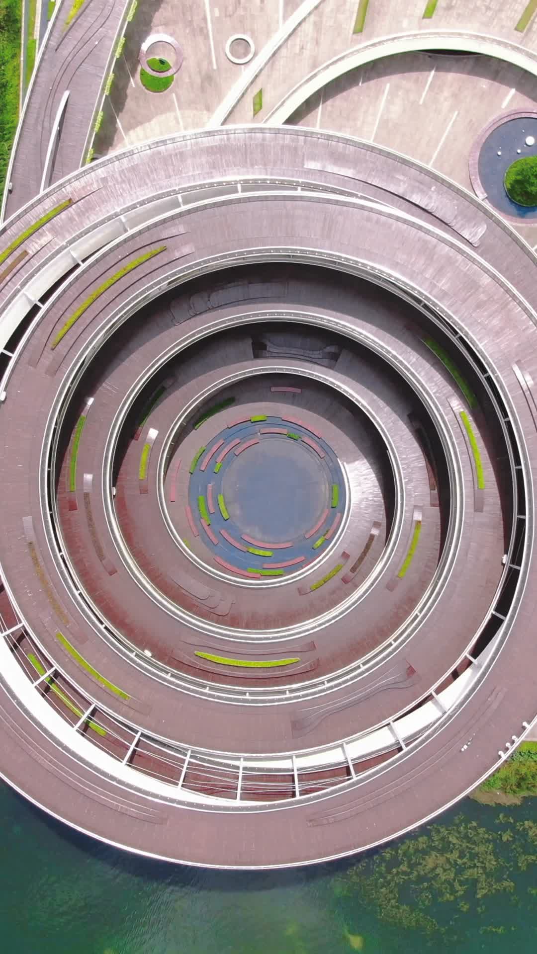 长沙梅溪湖城市广场竖屏航拍视频的预览图