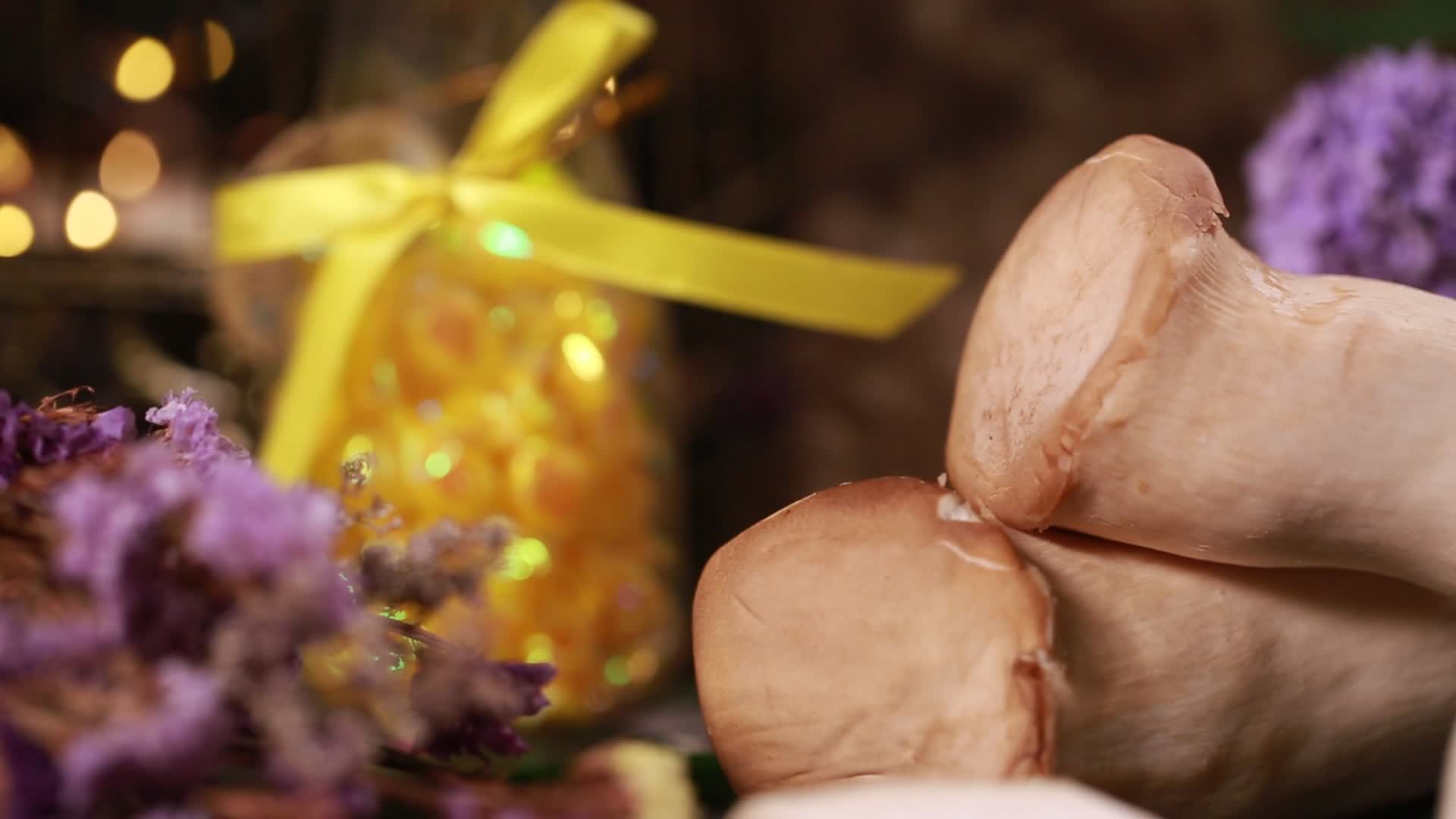 杏鲍菇蘑菇鸡腿菇视频的预览图