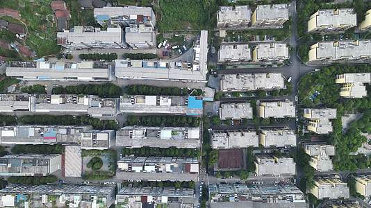 俯拍城市住宅小区房屋视频的预览图
