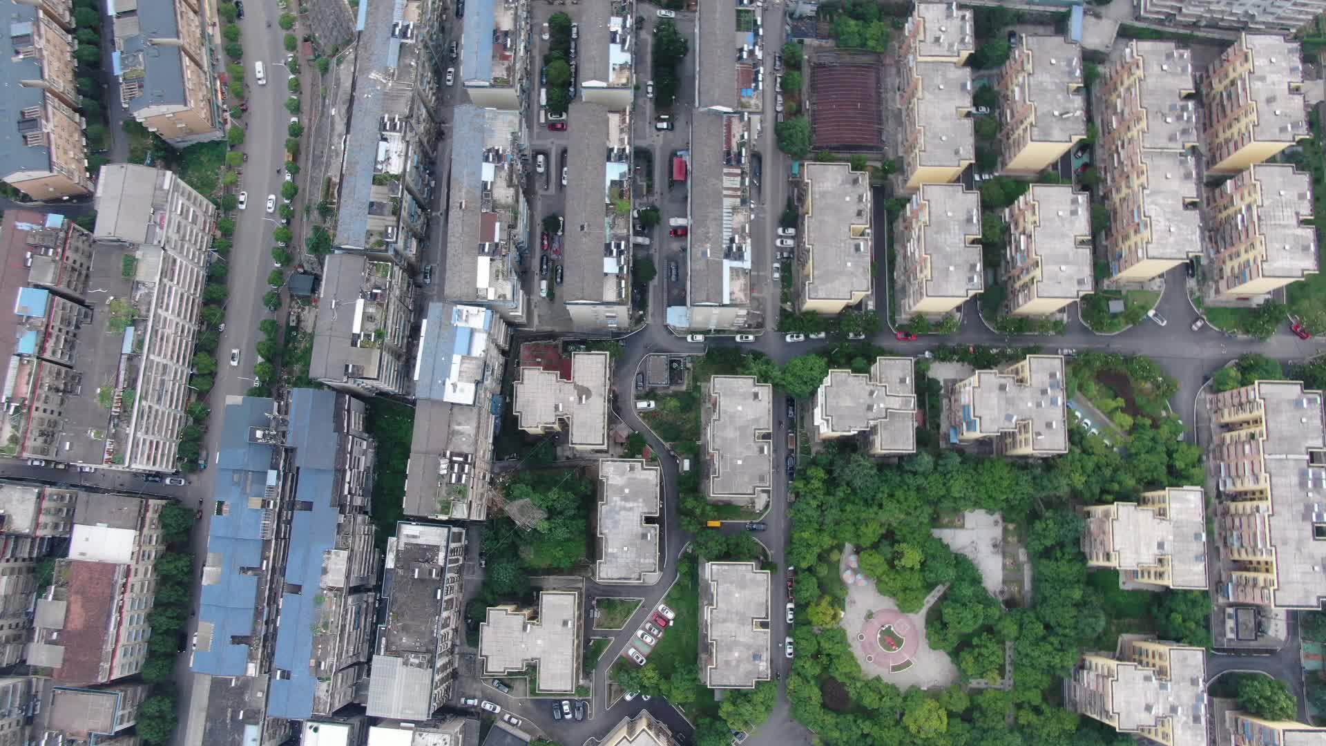 城市住宅小区房屋航拍视频的预览图