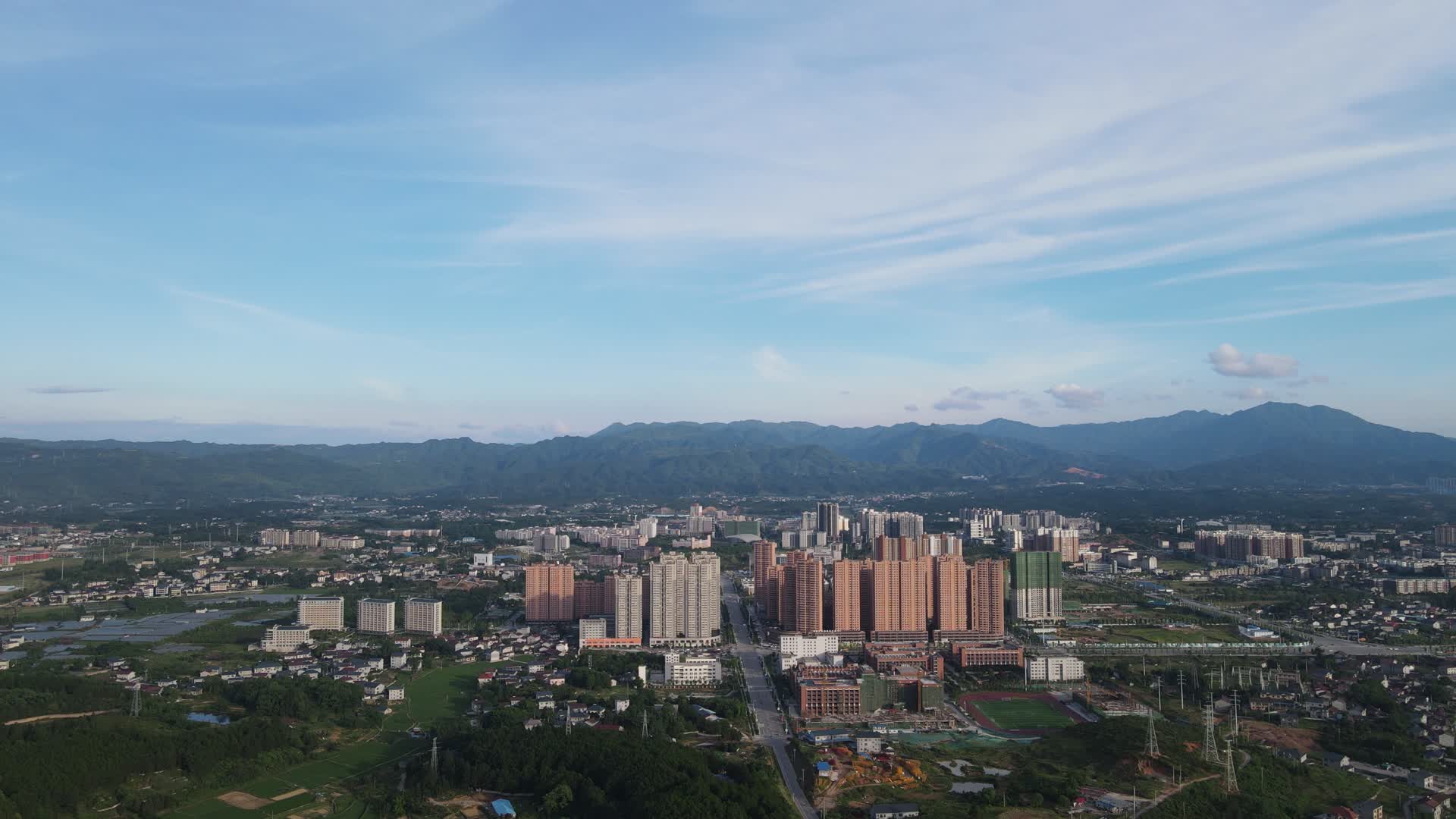 湖南湘西城市建设航拍视频的预览图