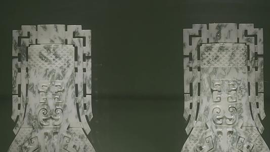 玉雕素活雕刻作品LOG视频的预览图