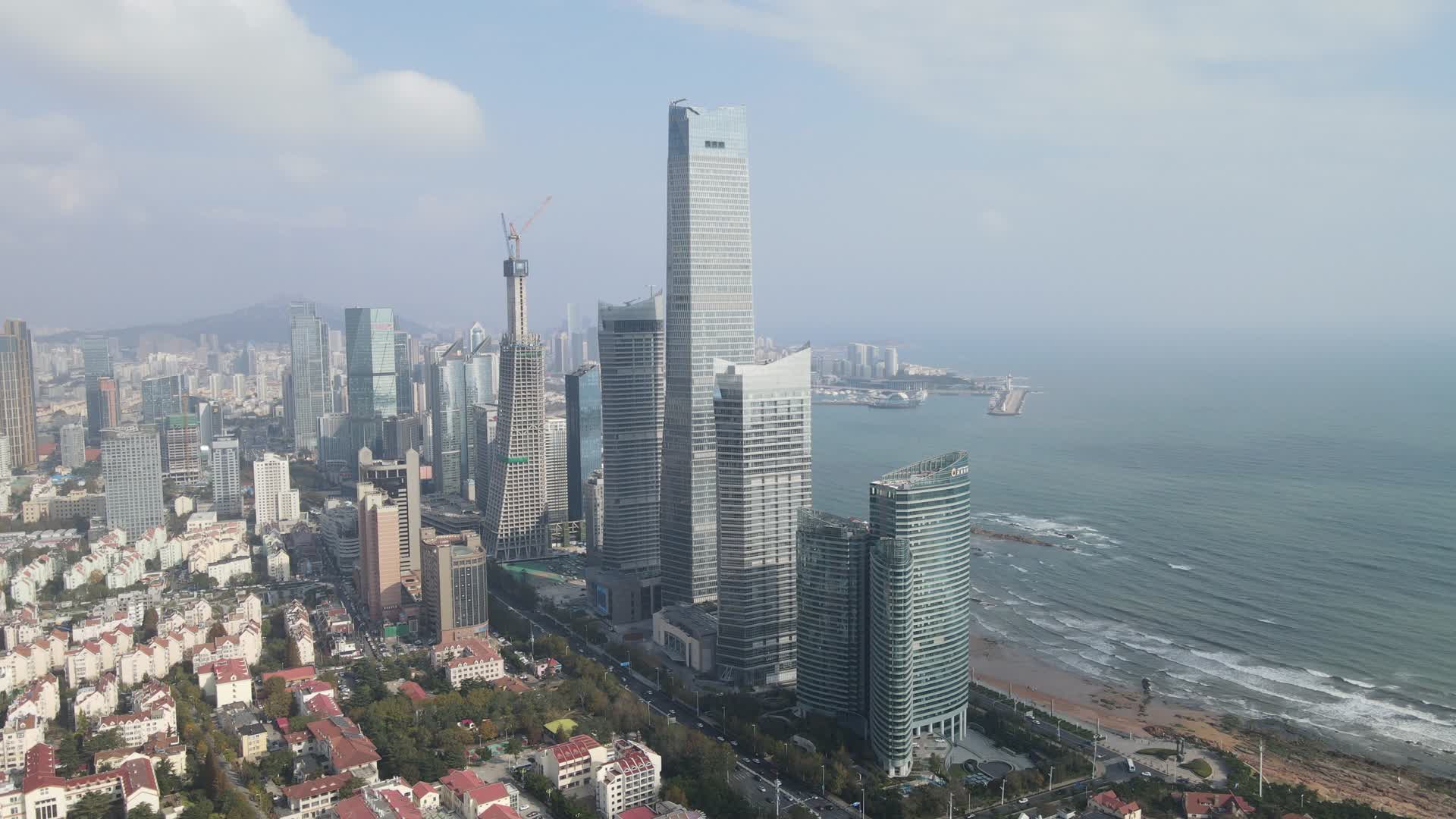山东青岛第一高楼航拍视频的预览图