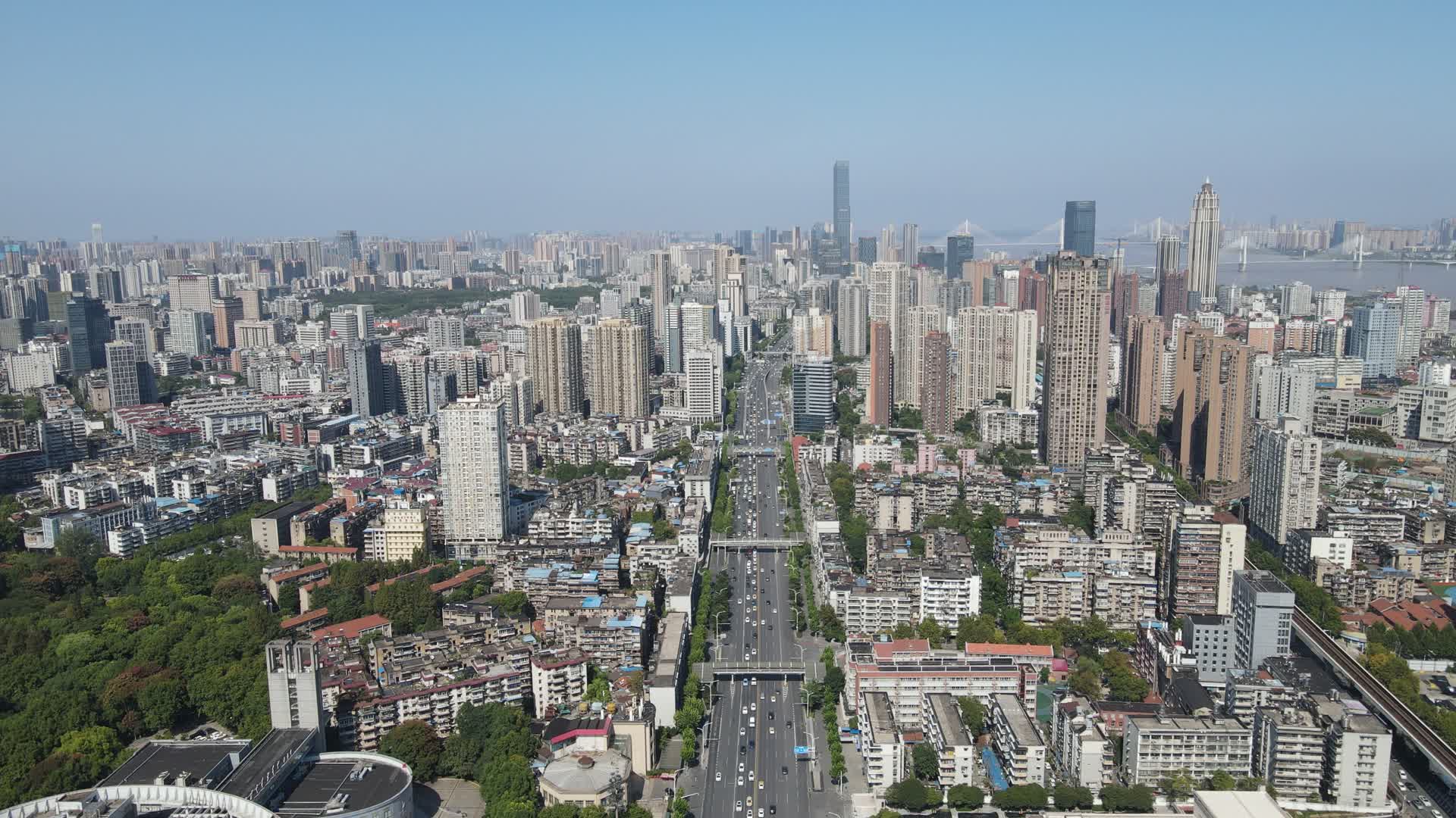 武汉城市风光天际线航拍视频的预览图