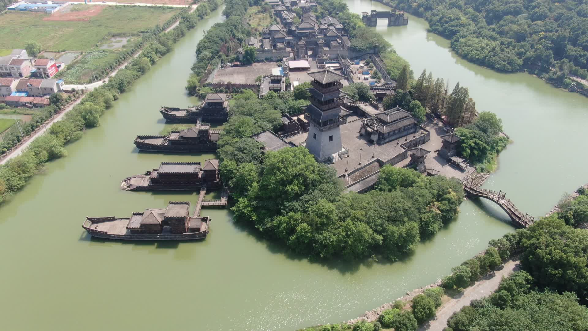 湖北武汉赤壁三国古战场5A景区航拍视频的预览图