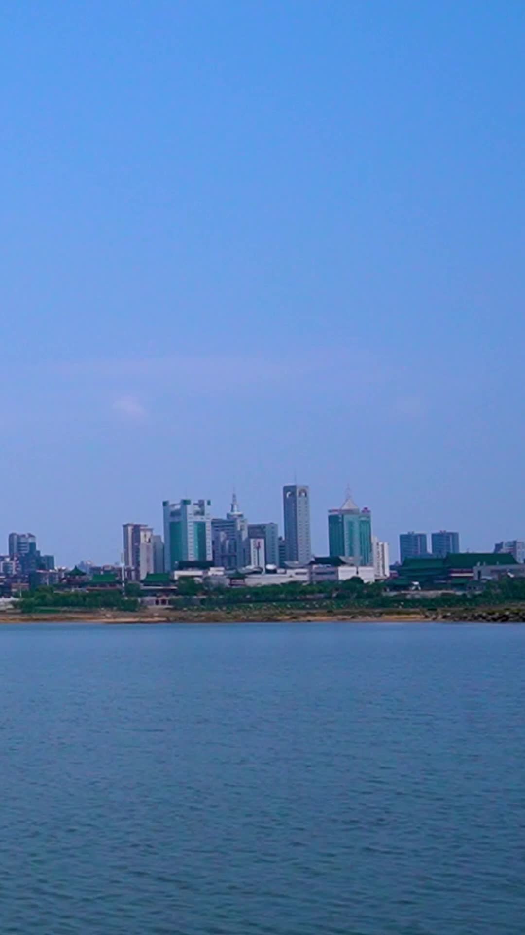 江西南昌城市高楼延时摄影视频的预览图