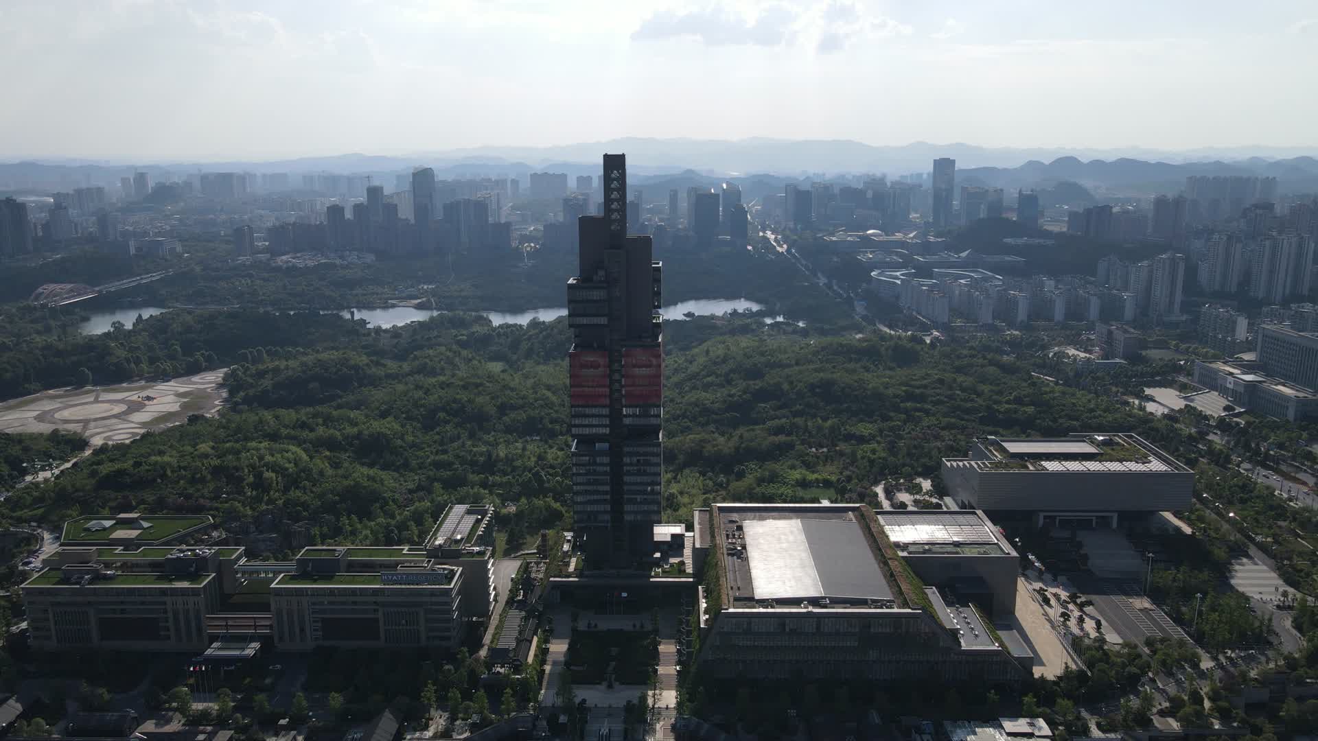 贵州贵阳会展中心航拍视频的预览图