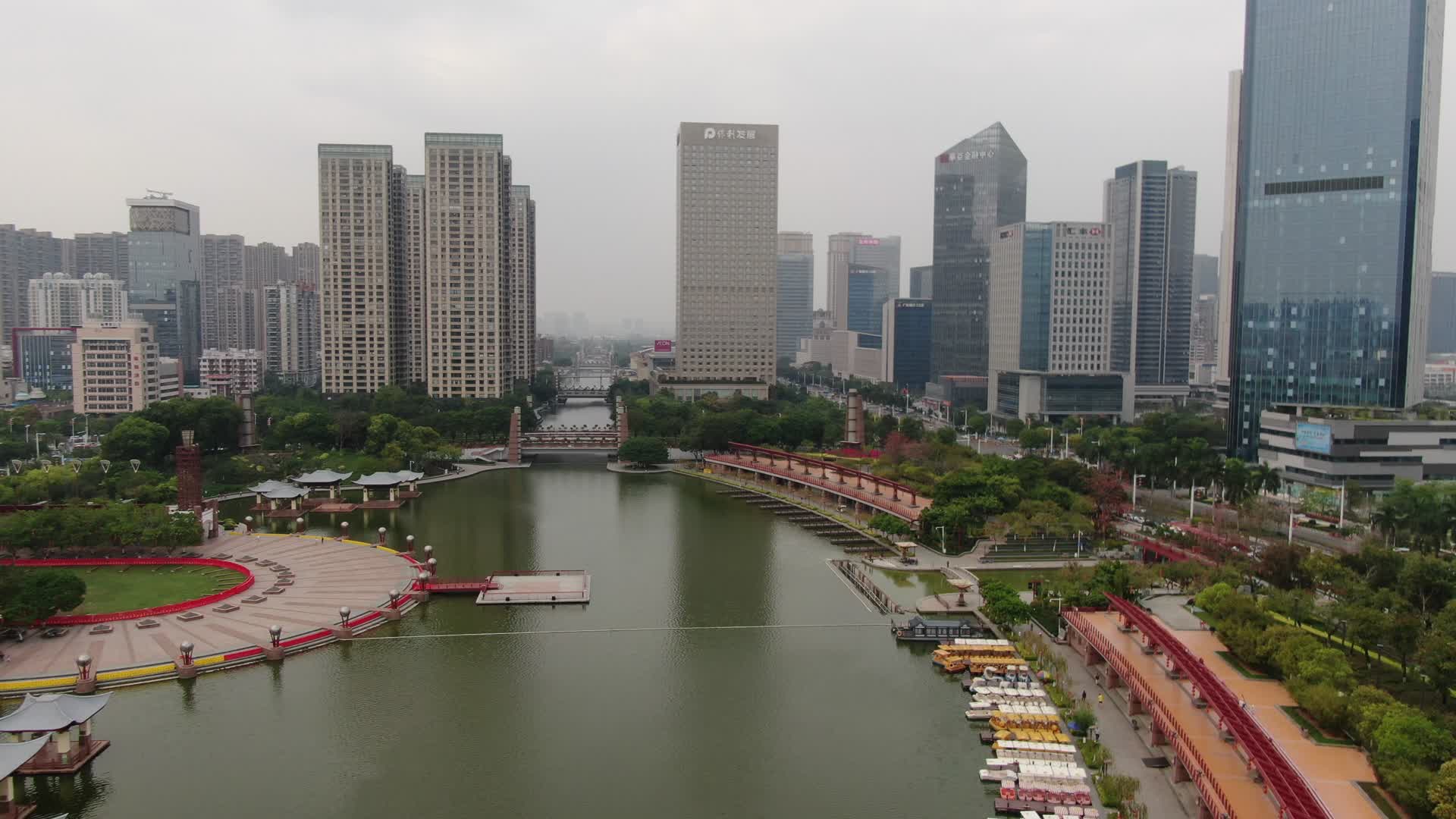 广东佛山千灯湖金融中心航拍视频的预览图