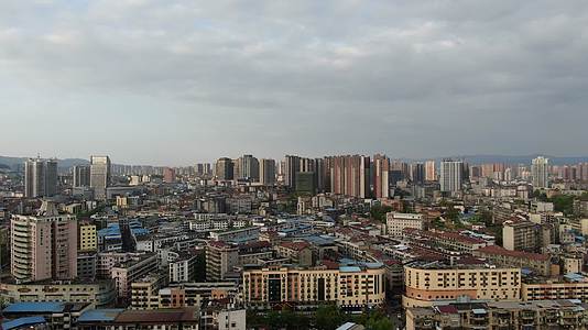 航拍湖南湘西城市建设交通视频的预览图
