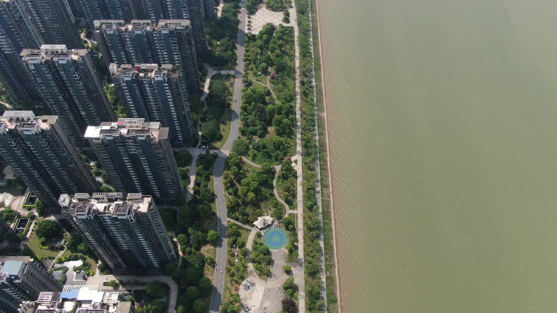 湖南长沙世界城高楼建筑航拍视频的预览图