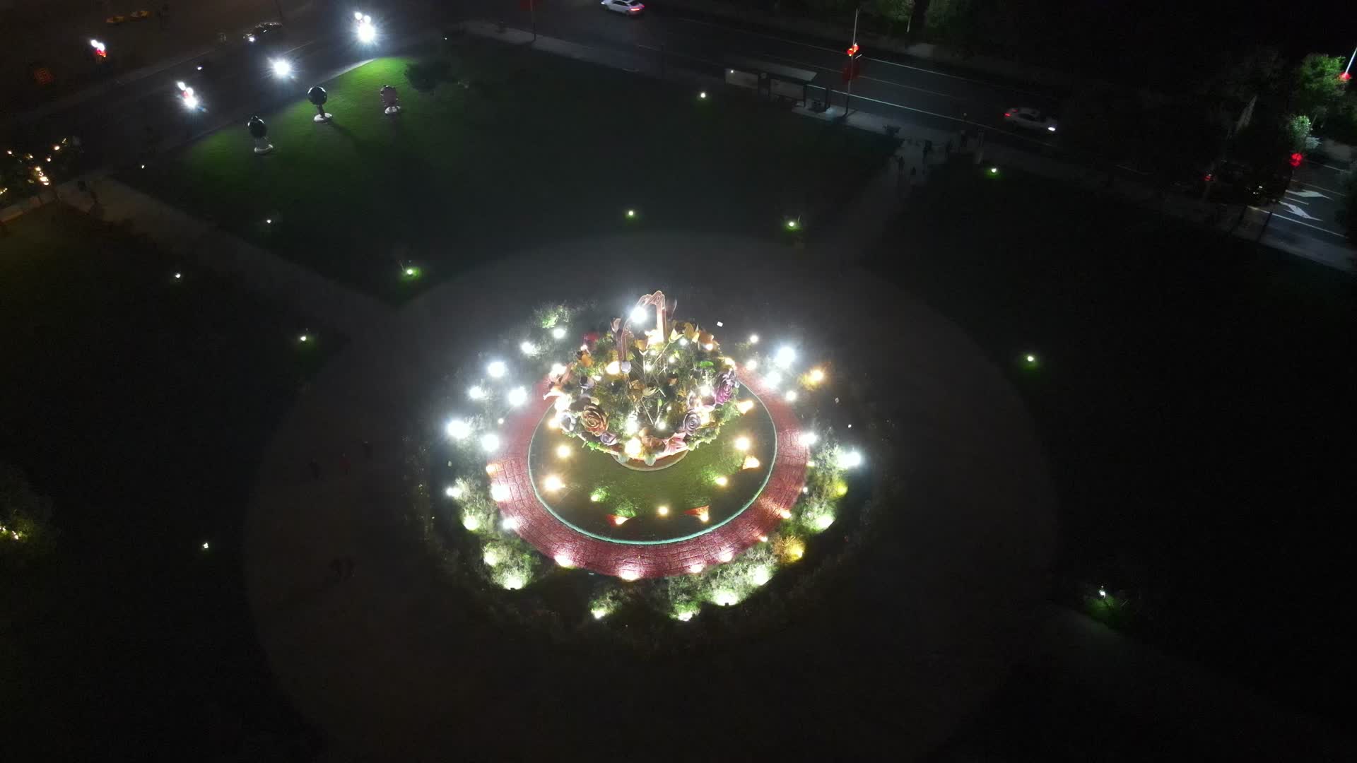航拍河北石家庄城市广场花篮夜景视频的预览图