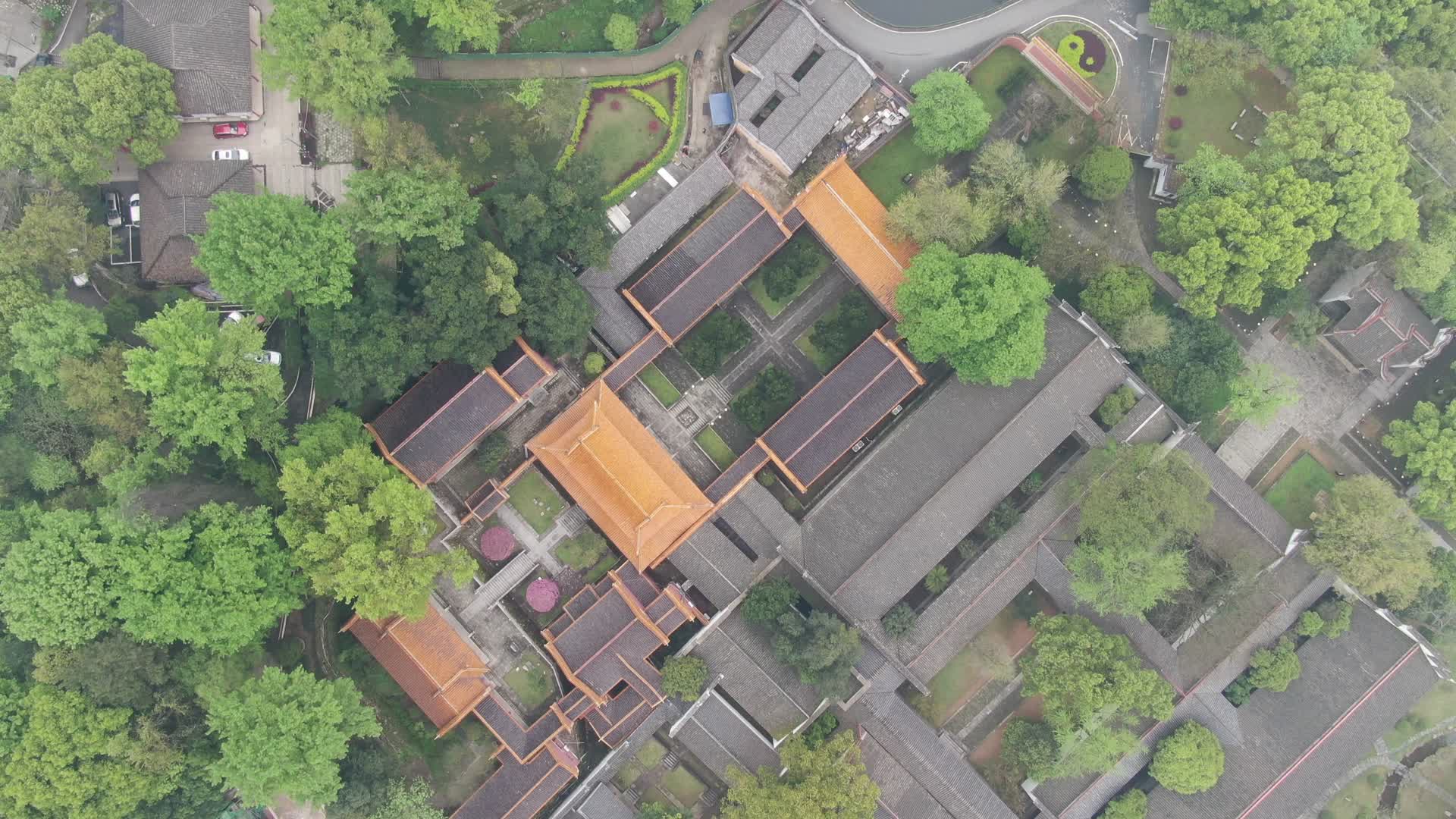 湖南长沙大学岳麓书院航拍视频的预览图