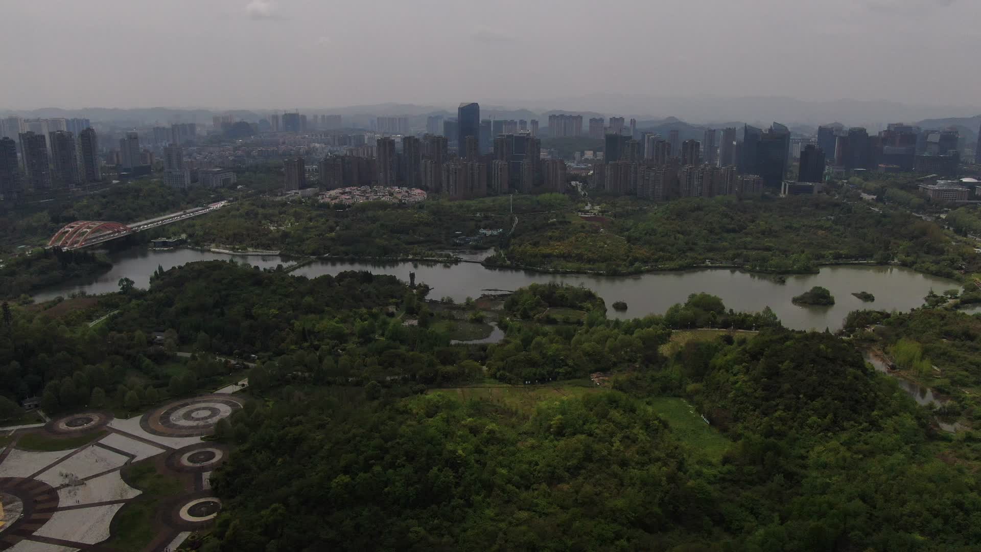 贵州贵阳观山湖公园航拍视频的预览图