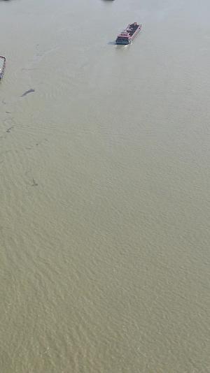 航拍贵州贵阳观山湖公园视频的预览图