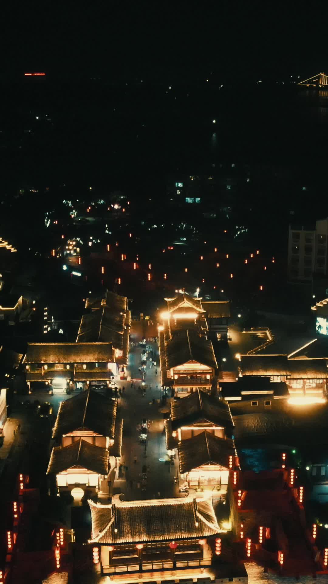 江西赣州城市夜景航拍视频的预览图
