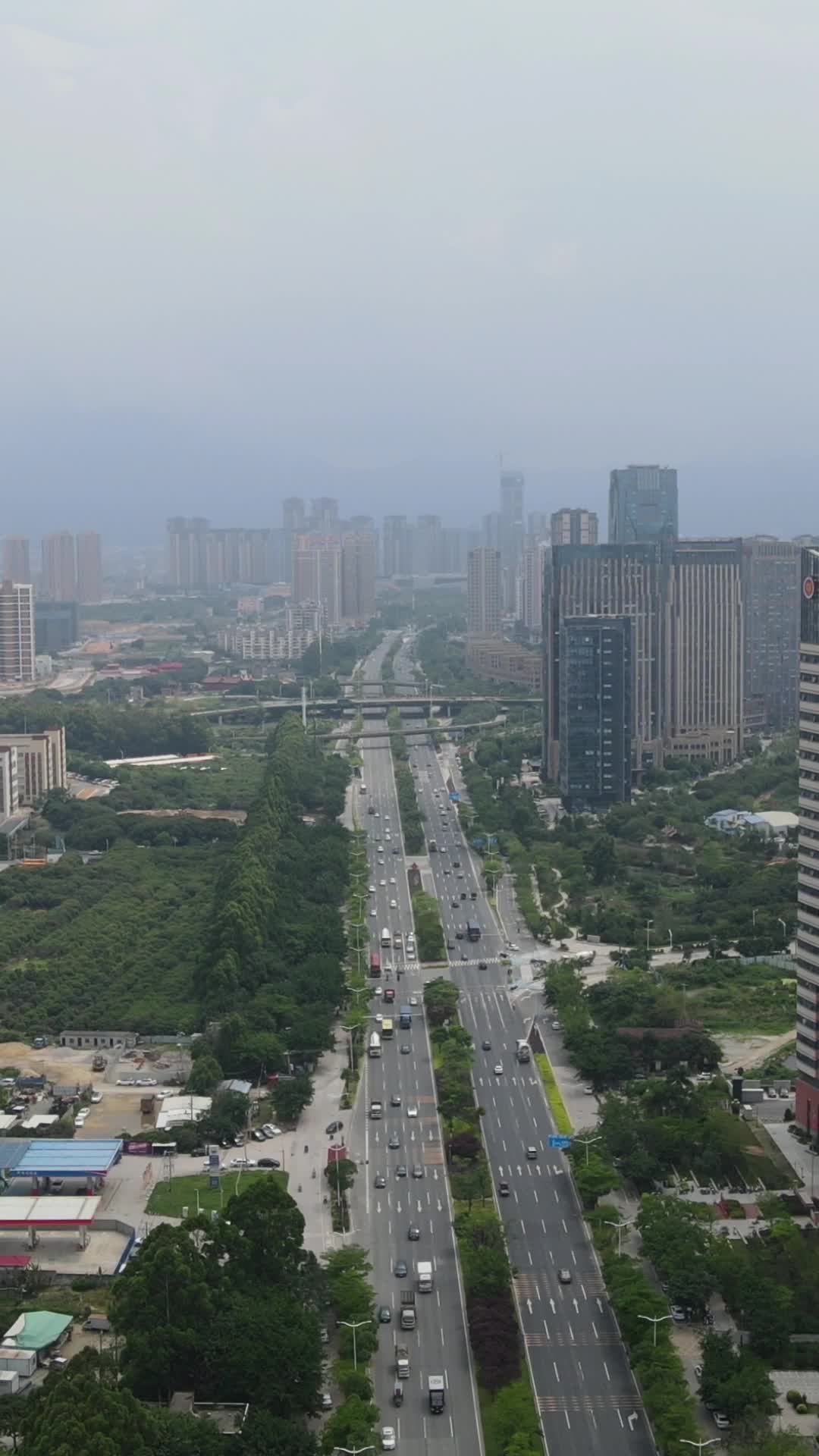 福建莆田城市交通竖屏航拍视频的预览图