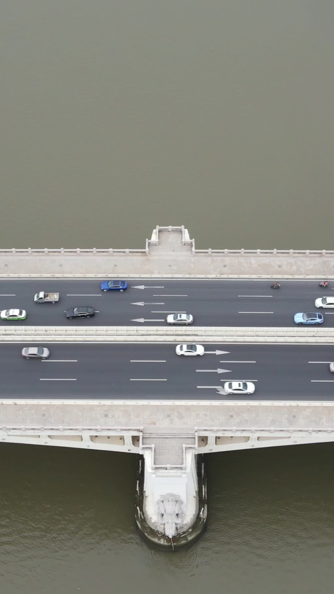 福建泉州晋江田安大桥竖屏视频的预览图
