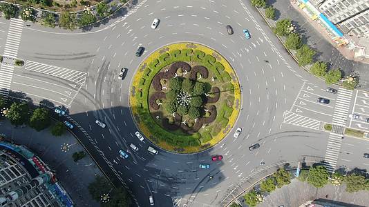 航拍湖南湘西城市交通圆形转盘视频的预览图