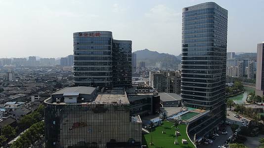 航拍湖南湘西吉首城市高楼视频的预览图