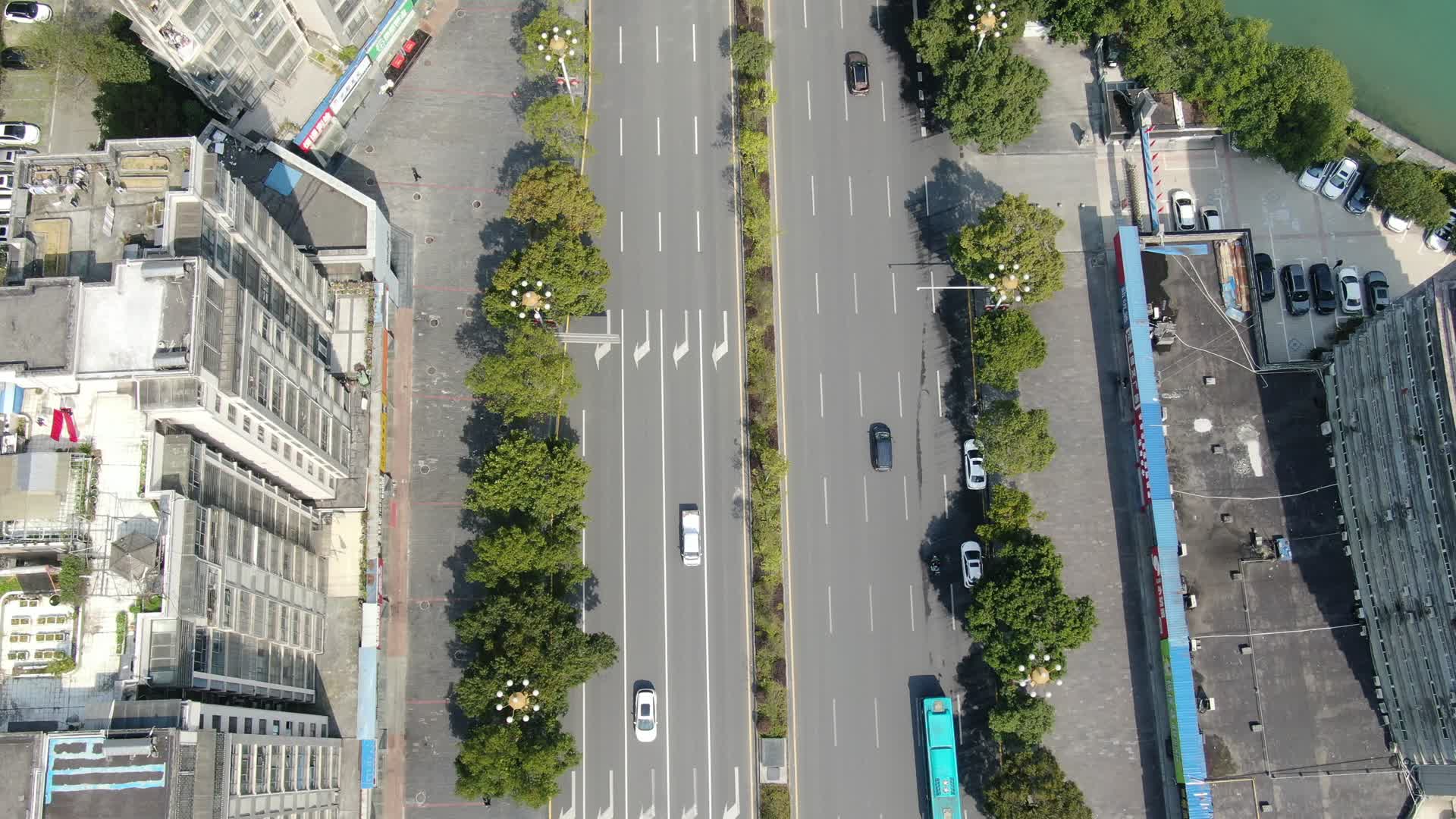 航拍交通道路高架桥视频的预览图