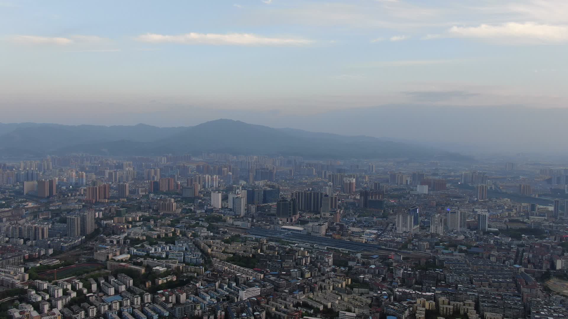 航拍湖南怀化鹤城区全景视频的预览图