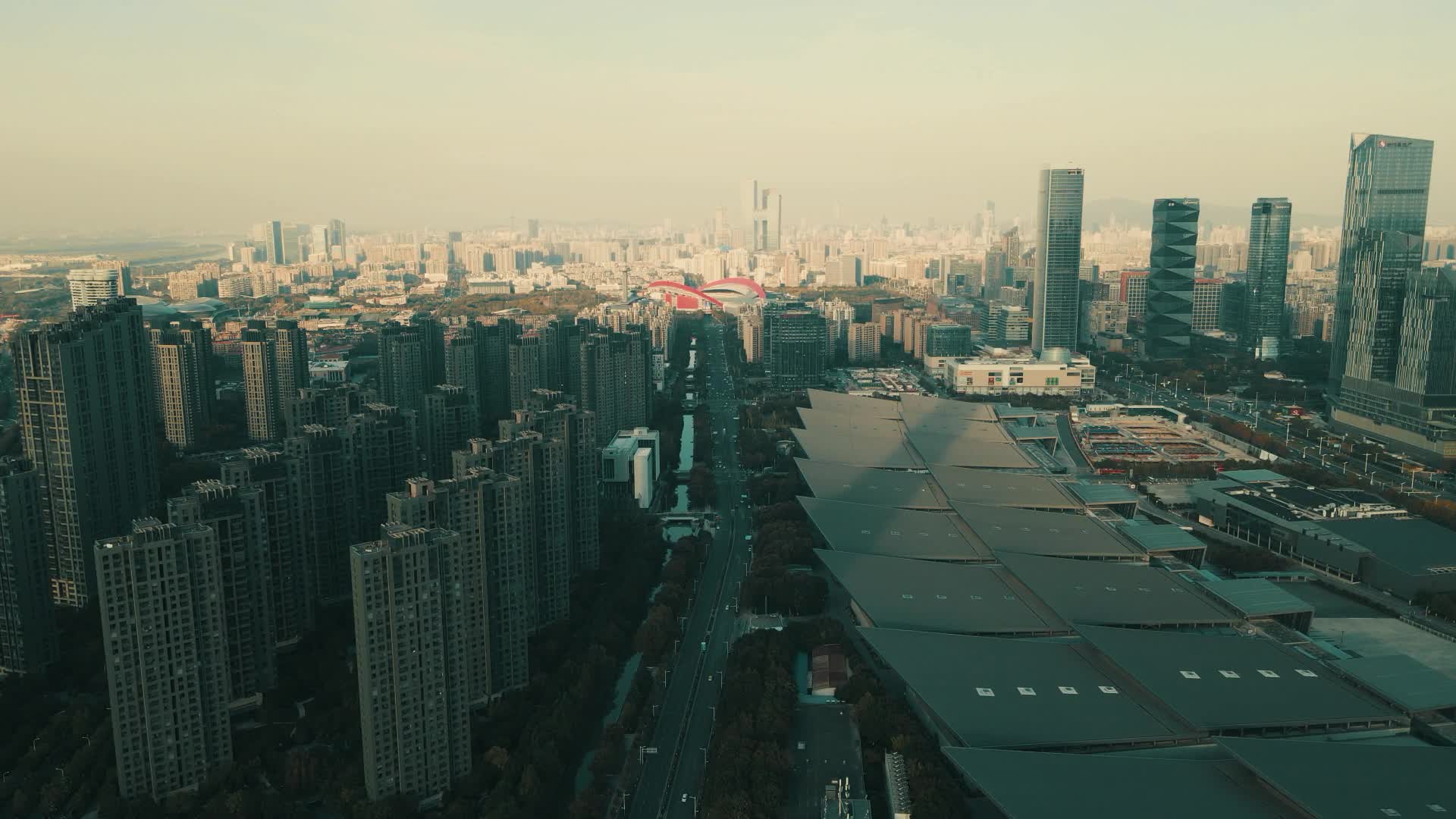 江苏南京城市风光竖屏航拍视频的预览图