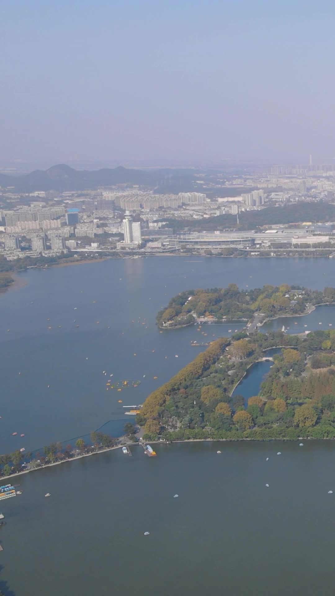 江苏南京玄武湖4A景区竖屏航拍视频的预览图
