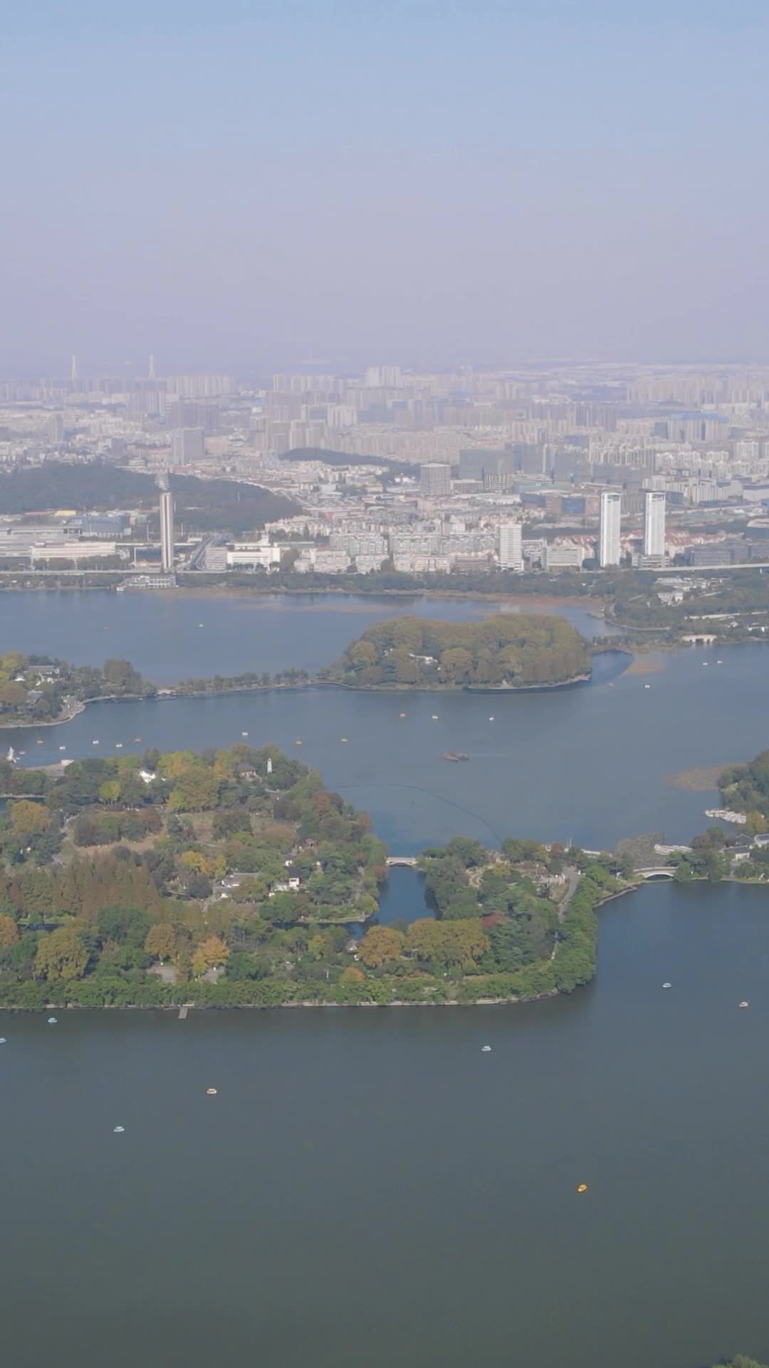 江苏南京玄武湖4A景区竖屏航拍视频的预览图