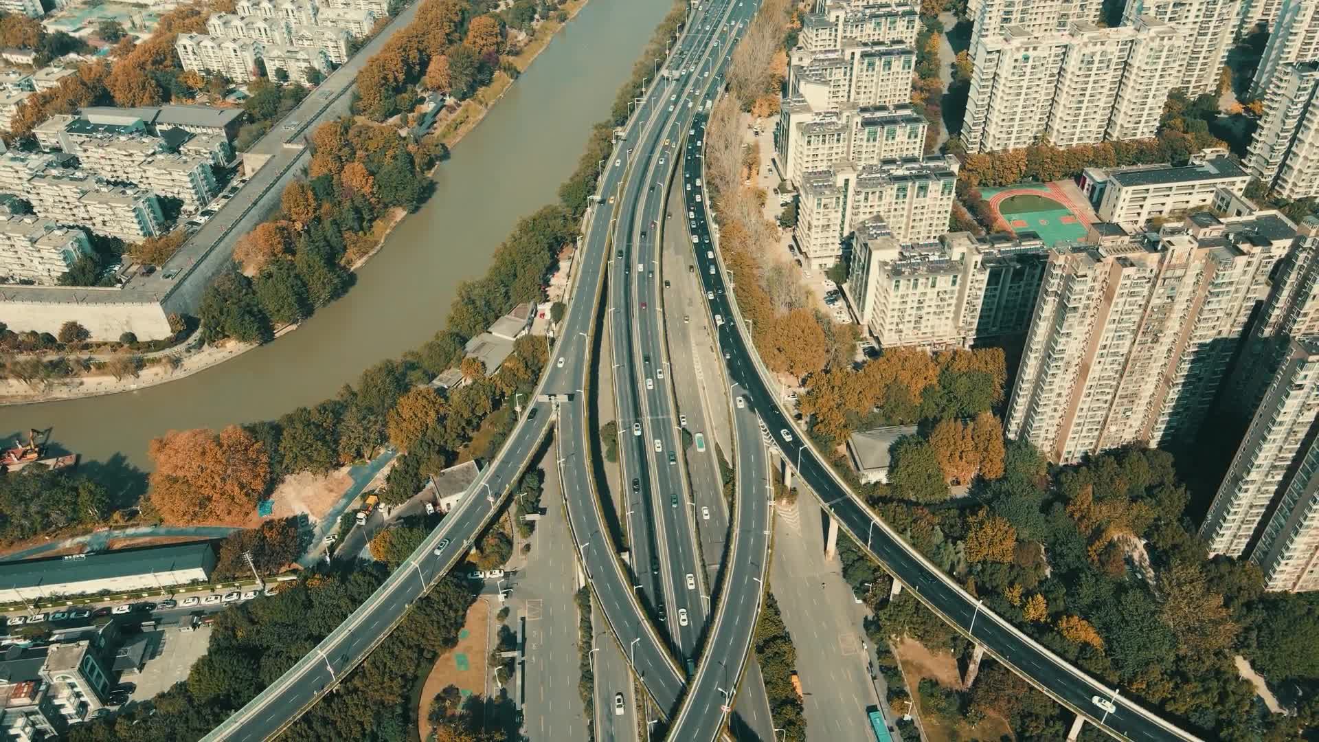 江苏南京城市交通法国梧桐航拍视频的预览图