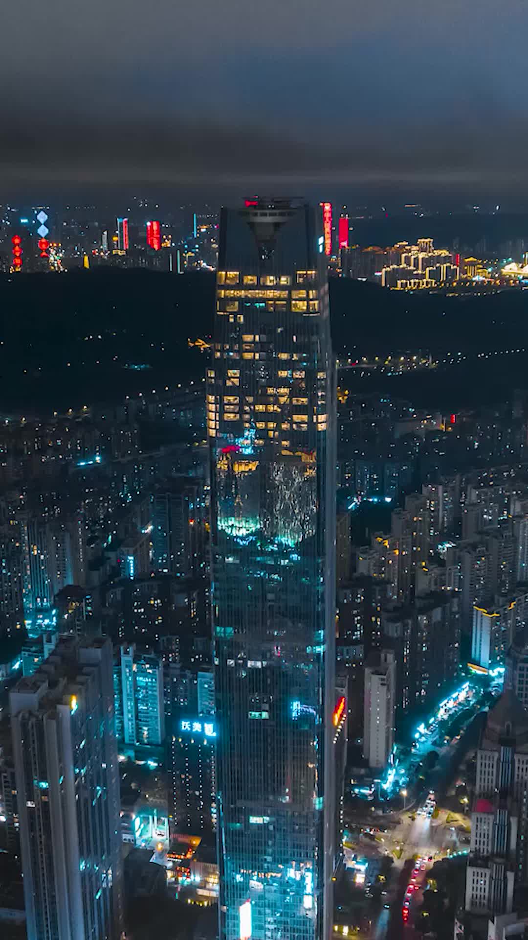航拍南宁最高楼视频的预览图