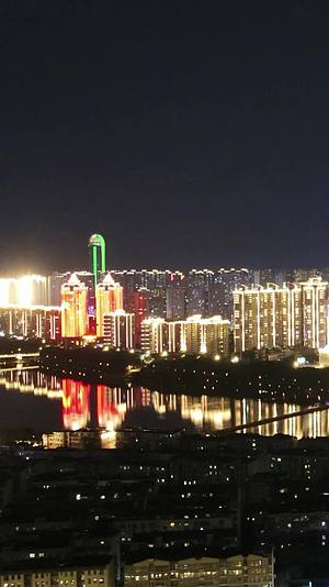 江西赣州城市夜景竖屏航拍延时视频的预览图