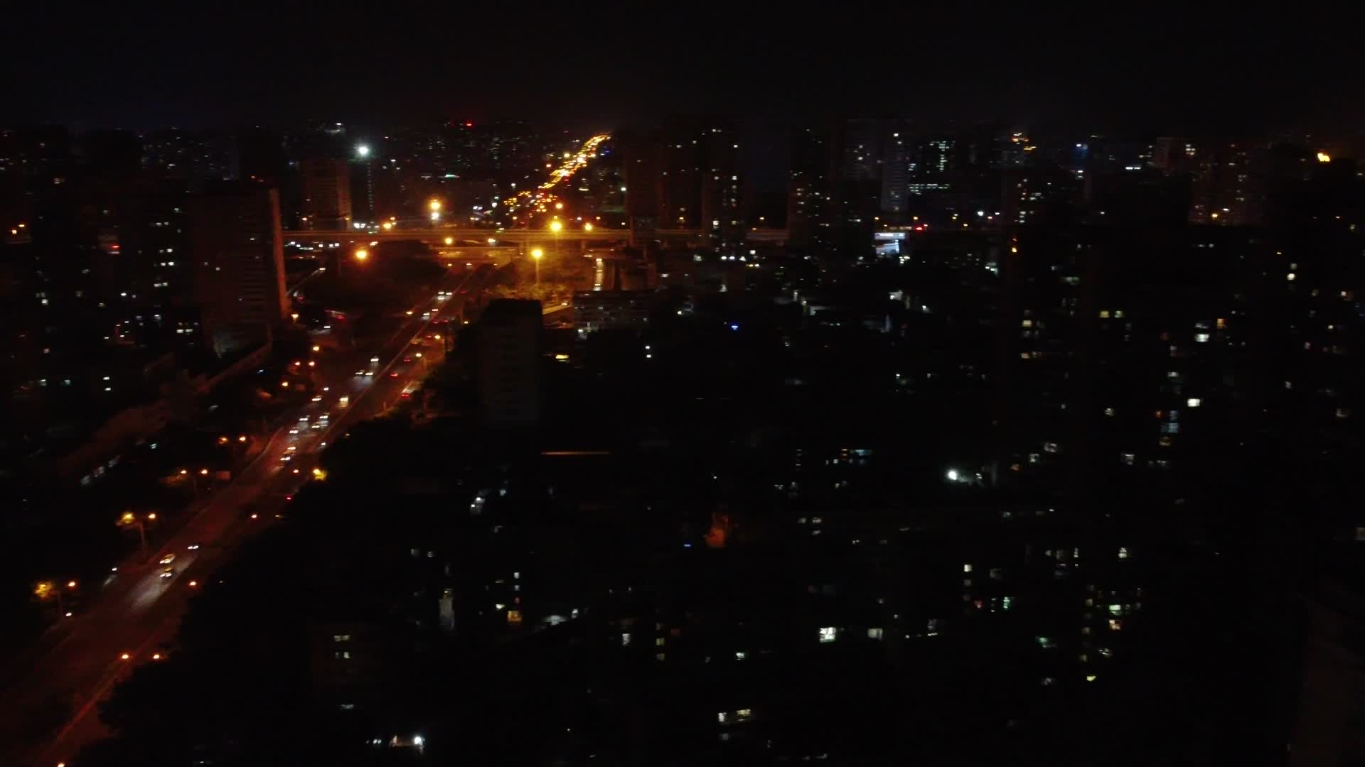 航拍海口市城区视频的预览图