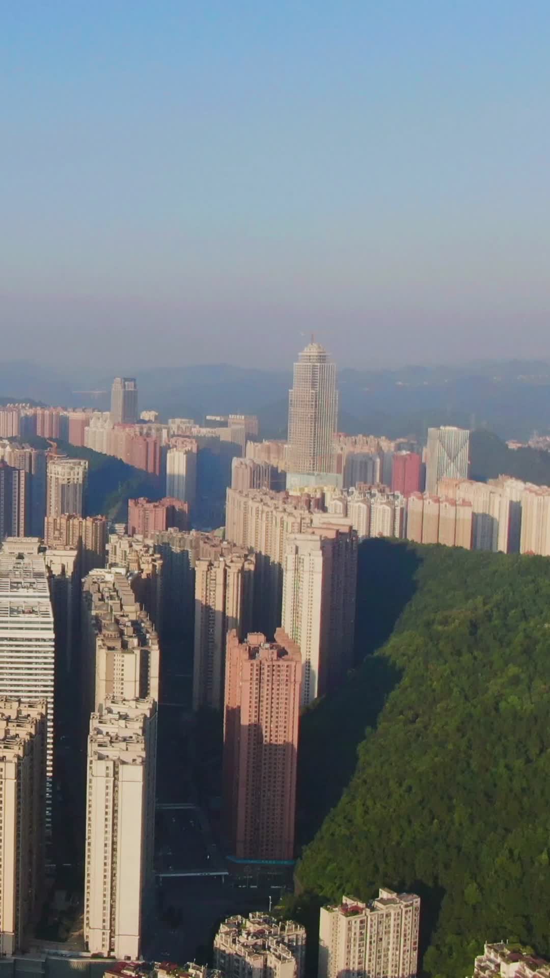 4K航拍贵州贵阳花果园密集高楼建筑视频的预览图