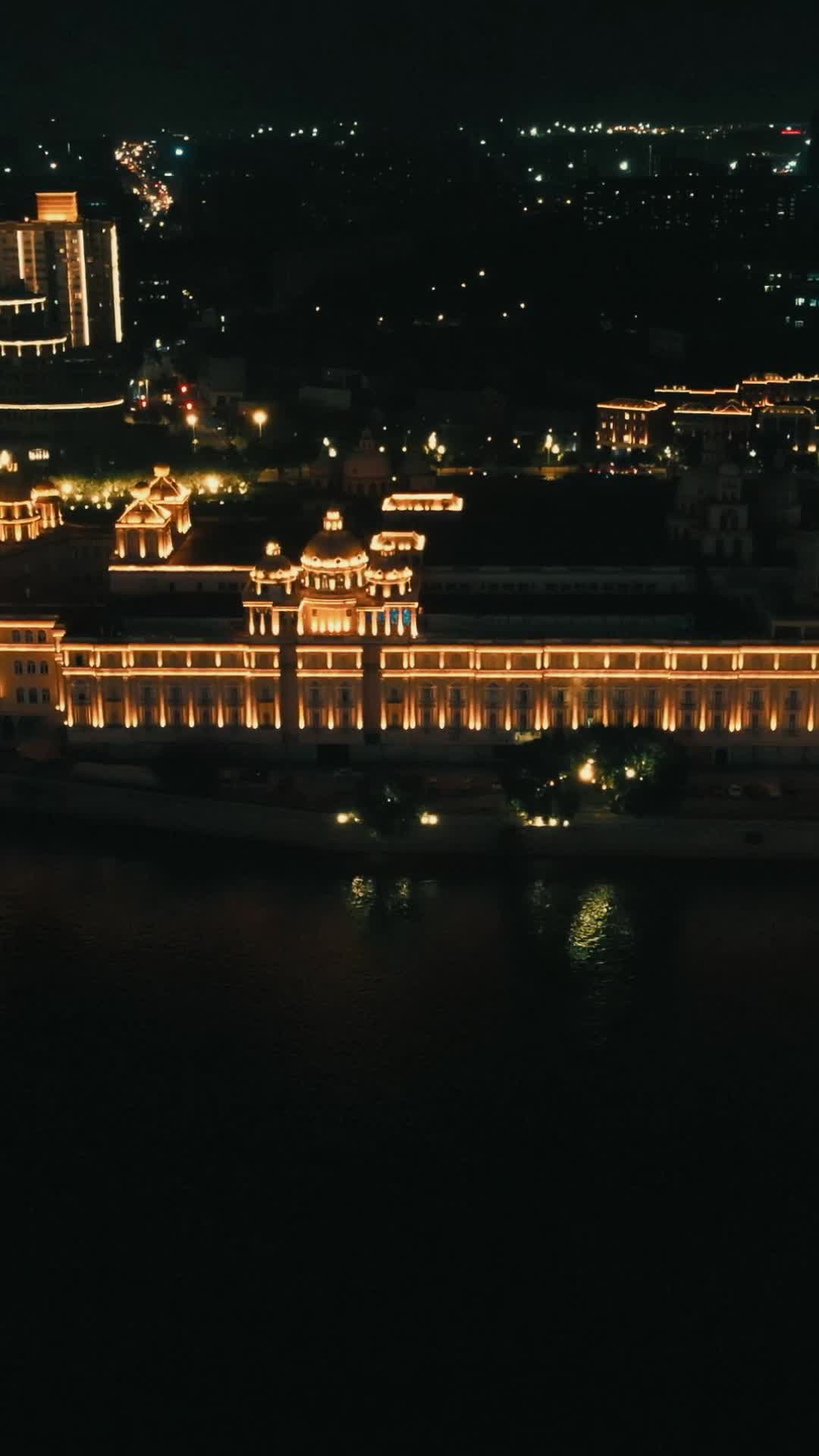 航拍福建福州城市夜景竖屏视频的预览图