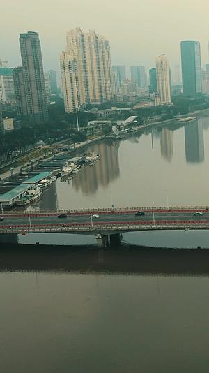 航拍福建福州闽江大桥竖屏视频的预览图