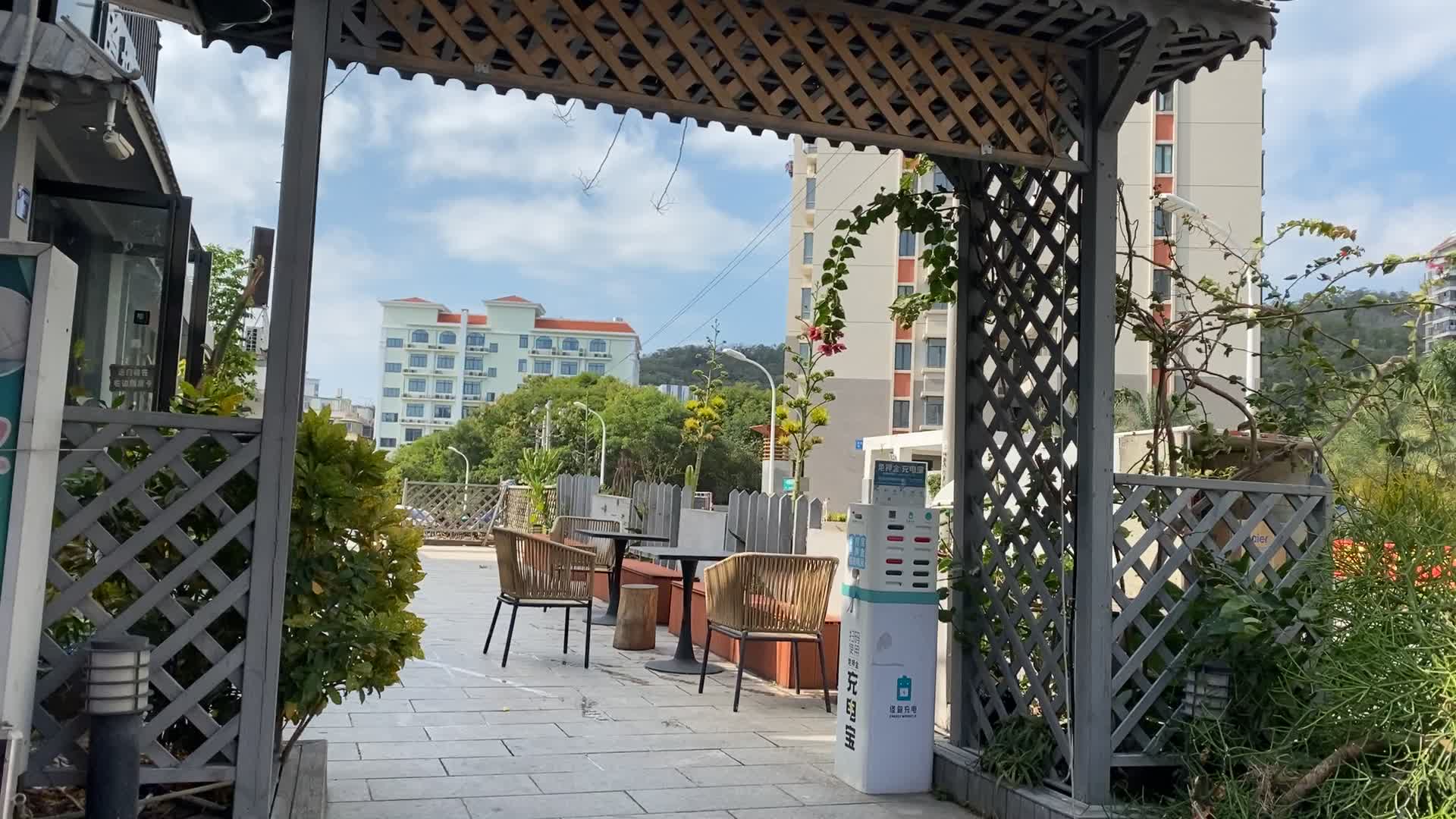 航拍厦门市城区视频的预览图