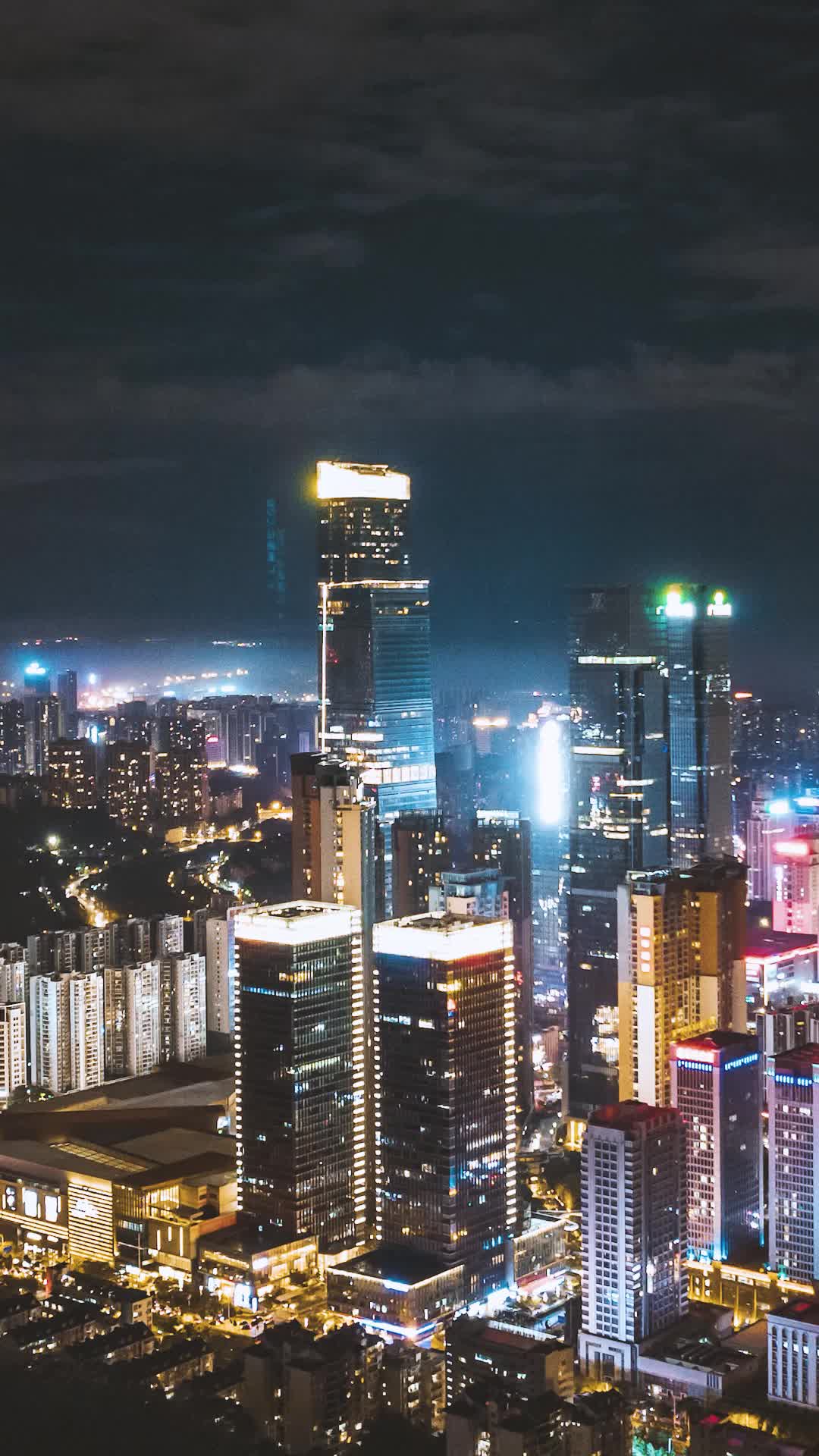 航拍广西最高楼夜景视频的预览图