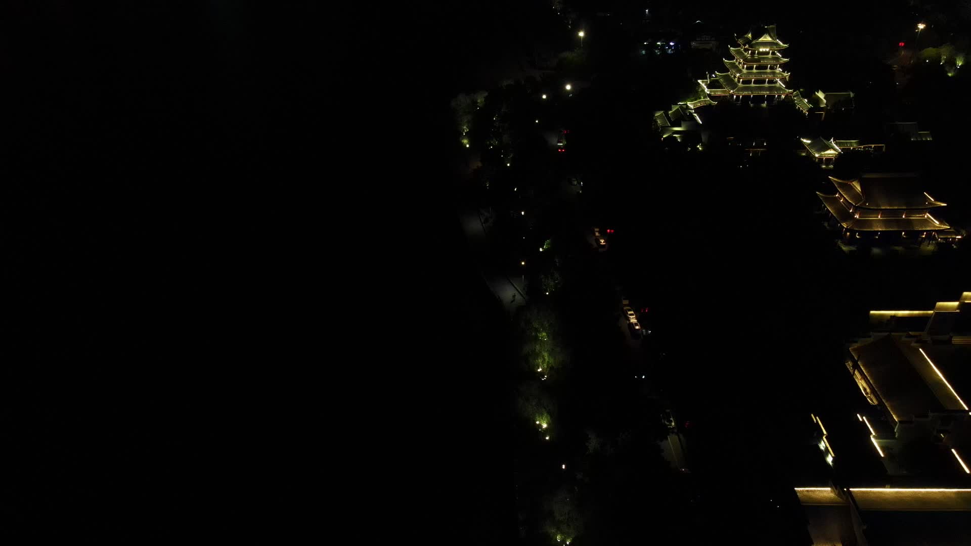 航拍福建湄洲岛妈祖庙夜景视频的预览图