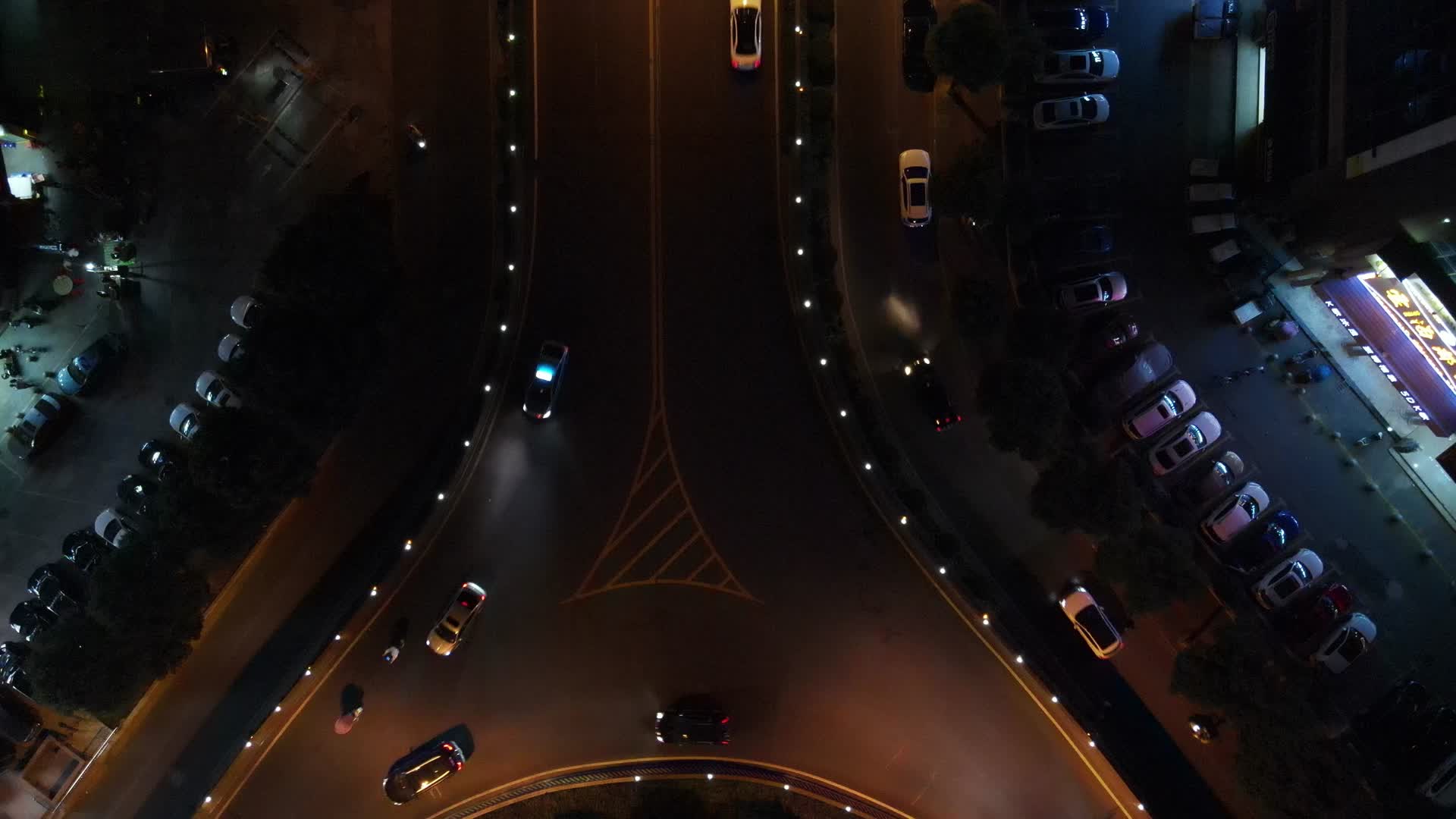 航拍湖南岳阳交通高架桥夜景视频的预览图