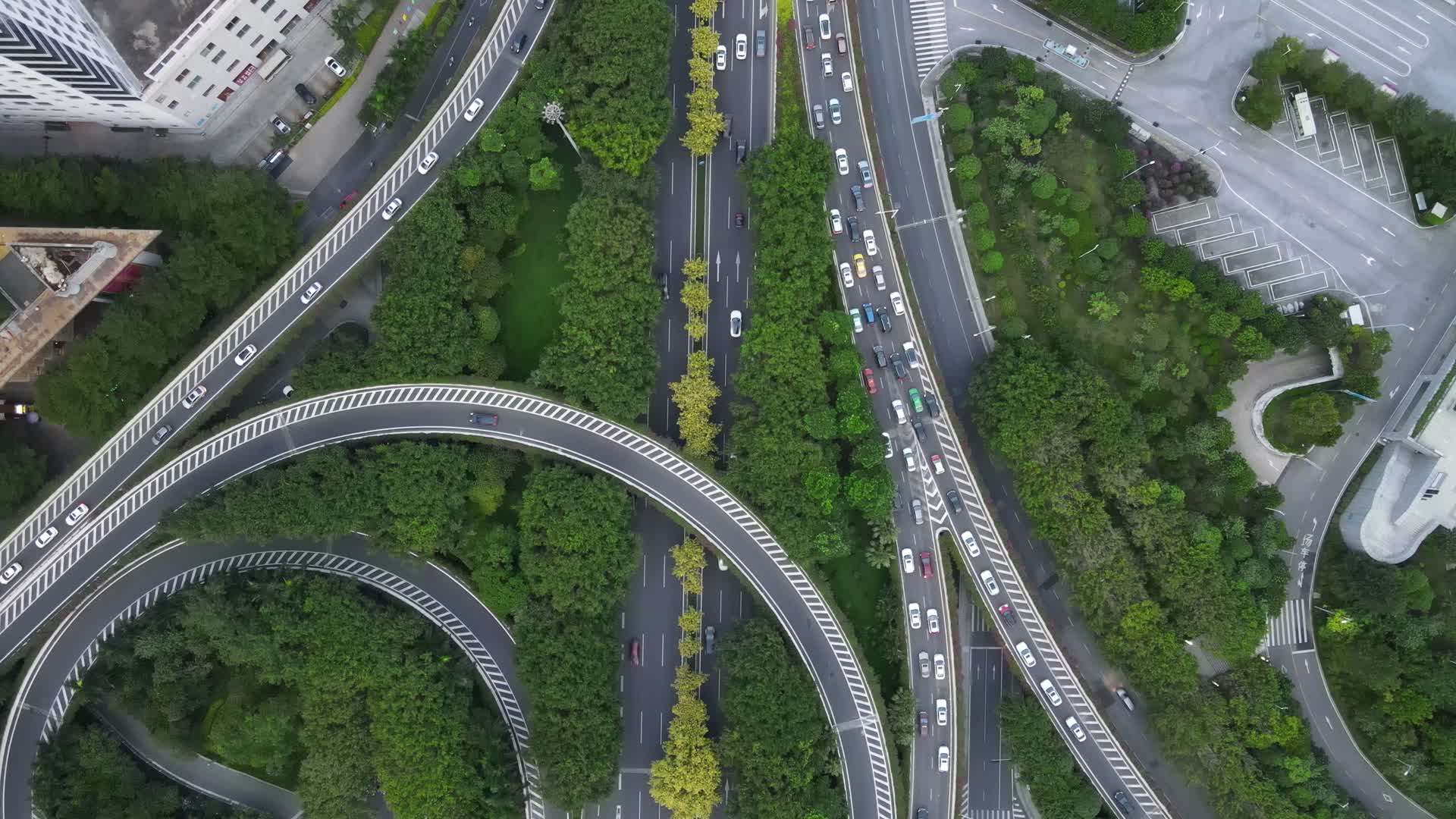 4K航拍广西南宁竹溪立交桥视频的预览图