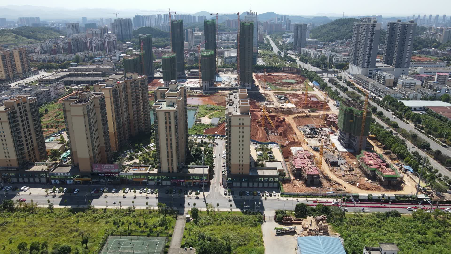 航拍湖北咸宁高新区城建视频的预览图