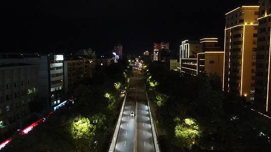 航拍江西赣州城市夜幕降临夜景视频的预览图
