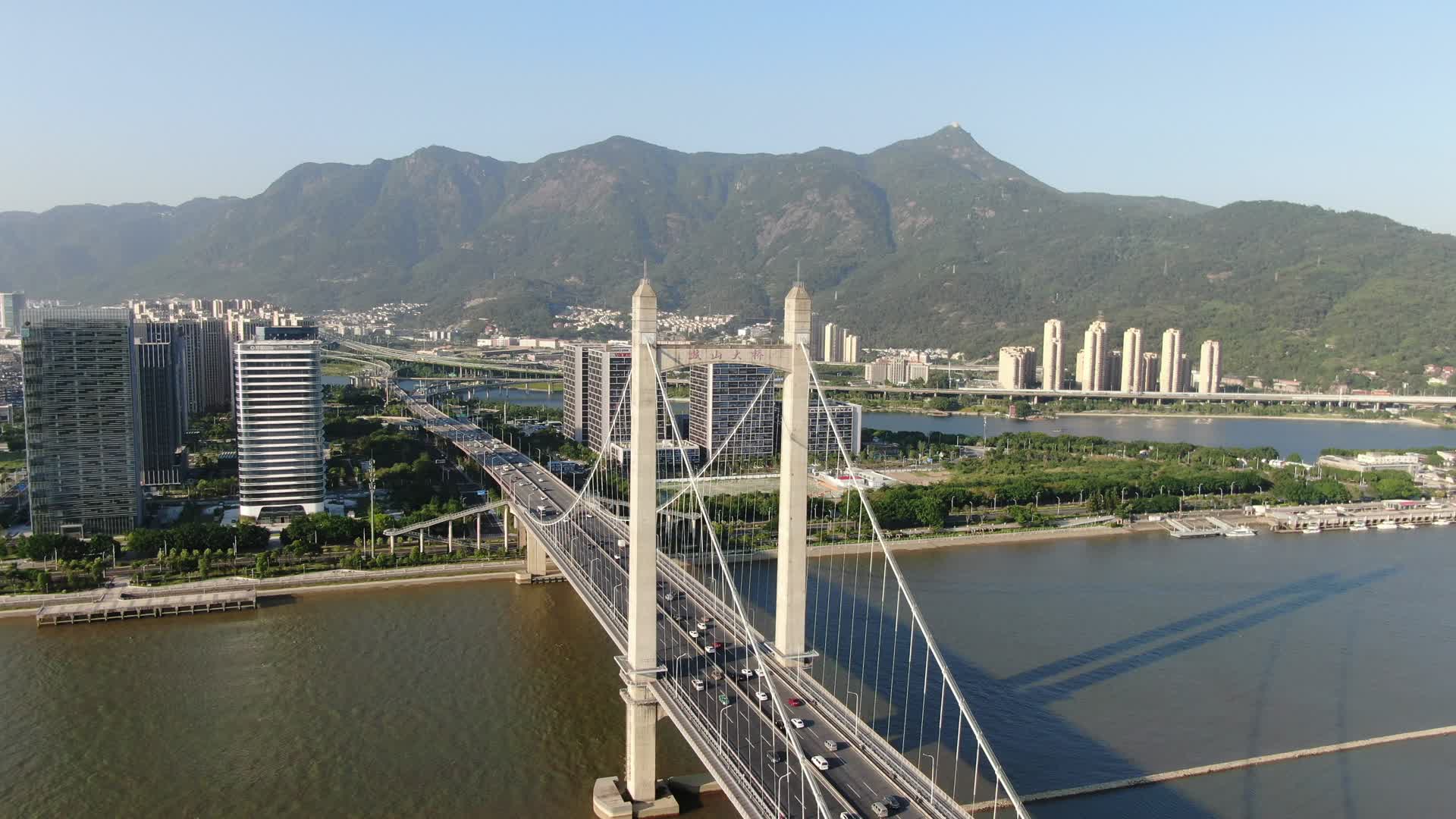 福建福州鼓山大桥航拍视频的预览图