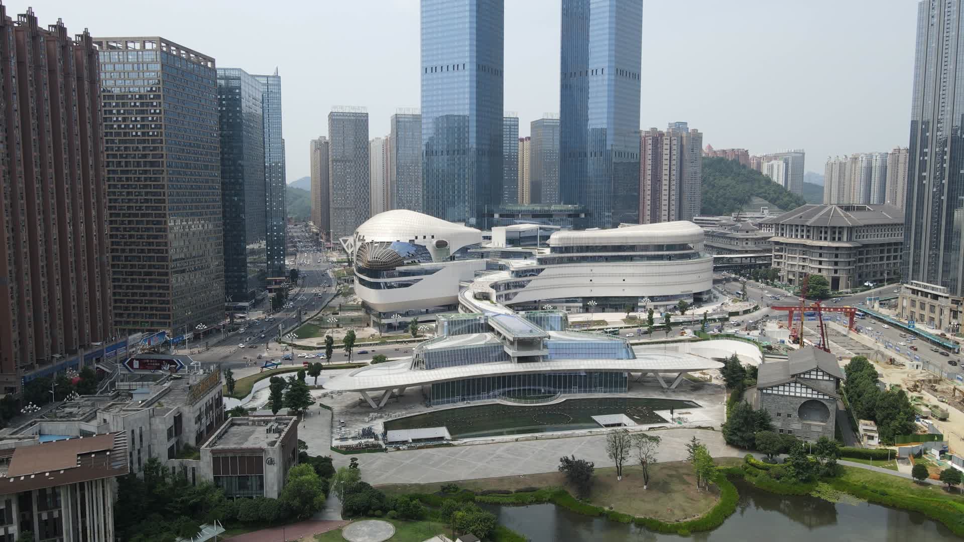 贵州贵阳城市风光地标建筑航拍视频的预览图