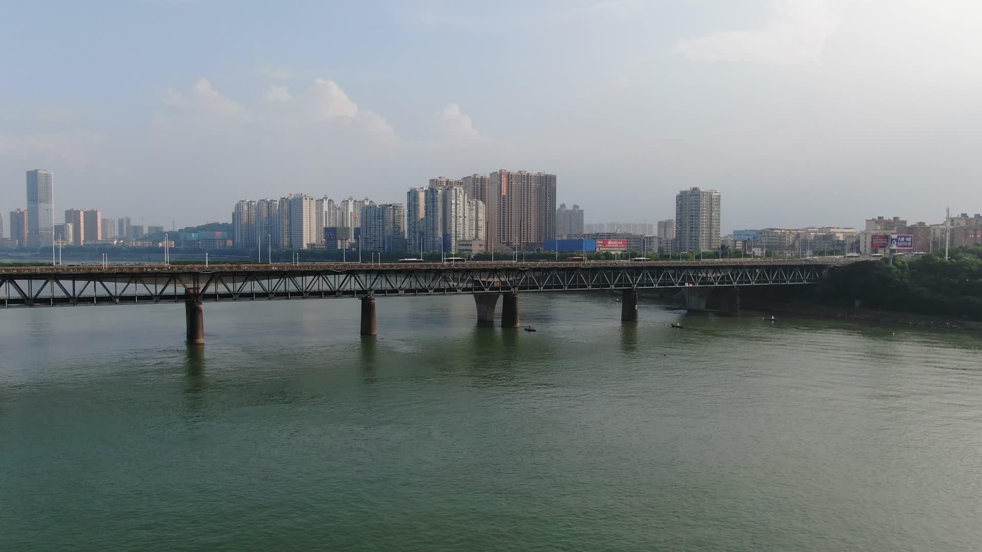 湖南衡阳湘江桥梁航拍视频的预览图