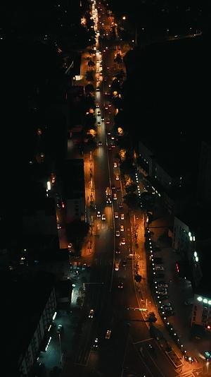 城市夜景交通竖屏航拍视频的预览图