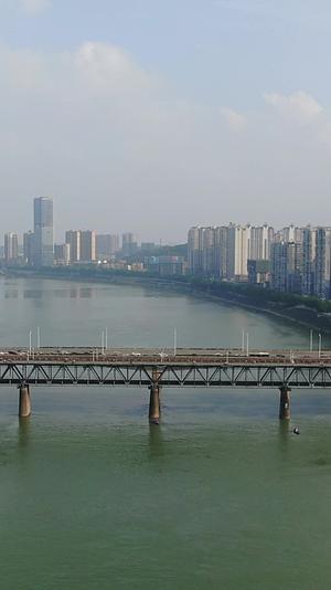 湖南衡阳城市风光交通竖屏航拍视频的预览图